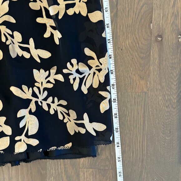 Intuitions Black with gold Silk Shell Floral Skirt Size 10 - Picture 13 of 13